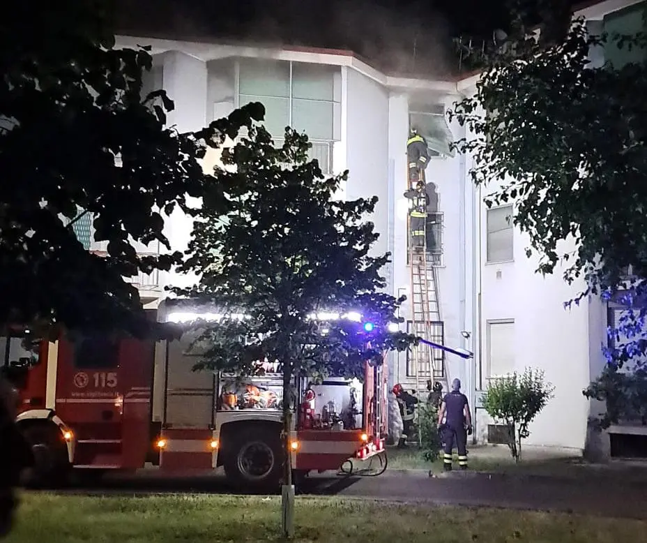 San Donato, fuoco killer. In casa 100 roghi al giorno: "Più pericolosi dei ladri"